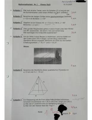 Wie man Dreiecke und Pyramiden ganz leicht berechnet