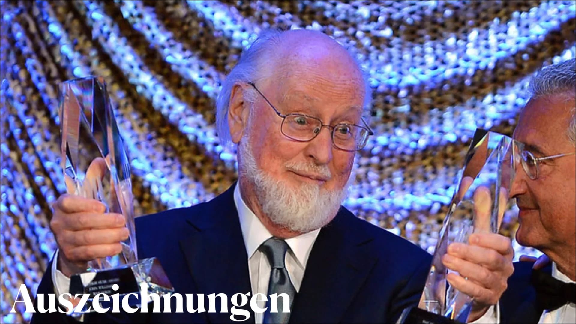 Zauszeichnungen
John Williams ist der erfolgreichste Filmkomponist aller Zeite
Dazu wurde niemand nach Walt Disney so oft für einen Osca
nom