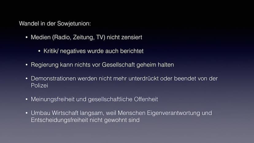 Reformpolitik von
M.Gorbatschow
Zusammenbruch UdSSR ●
●
●
●
●
●
Wer war Gorbatschow ?
Glasnost & Perestroika
Zeitstrahl
●
Von Su zu GUS
• In