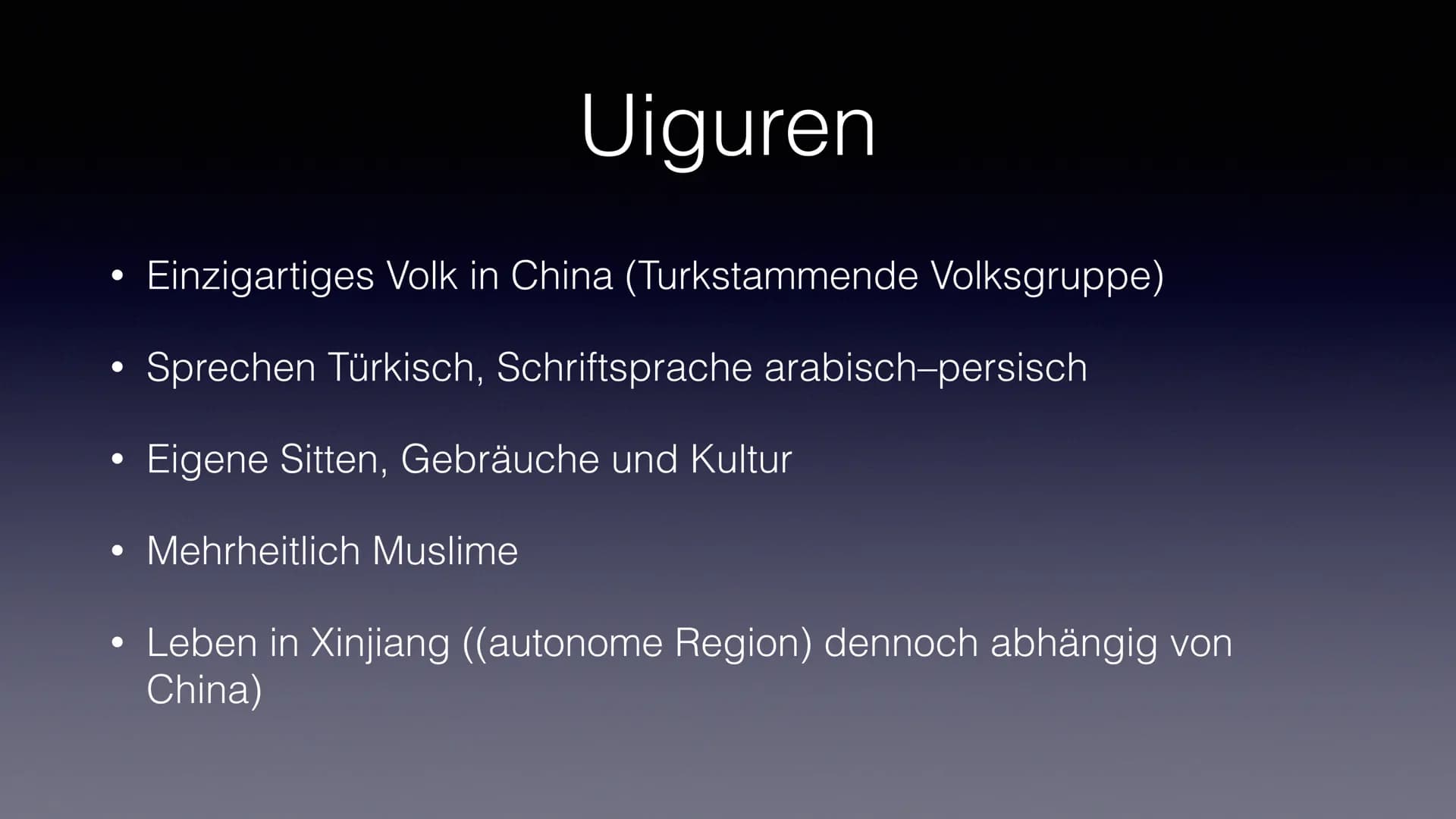 Uiguren
Muslimische Minderheit in China
Wissam Azdoud 15.01.2020
© France 24 ●
Einzigartiges Volk in China (Turkstammende Volksgruppe)
●
• S