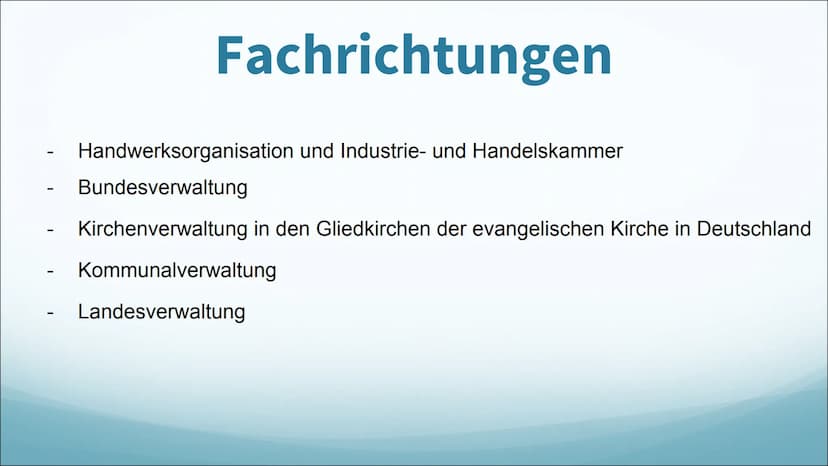 Verwaltungsfach-
angestellte -
-
-
Berufsbeschreibung
Beschäftigungen mit Genehmigungen
beraten Bürger und Organisationen
berechnen Beiträge