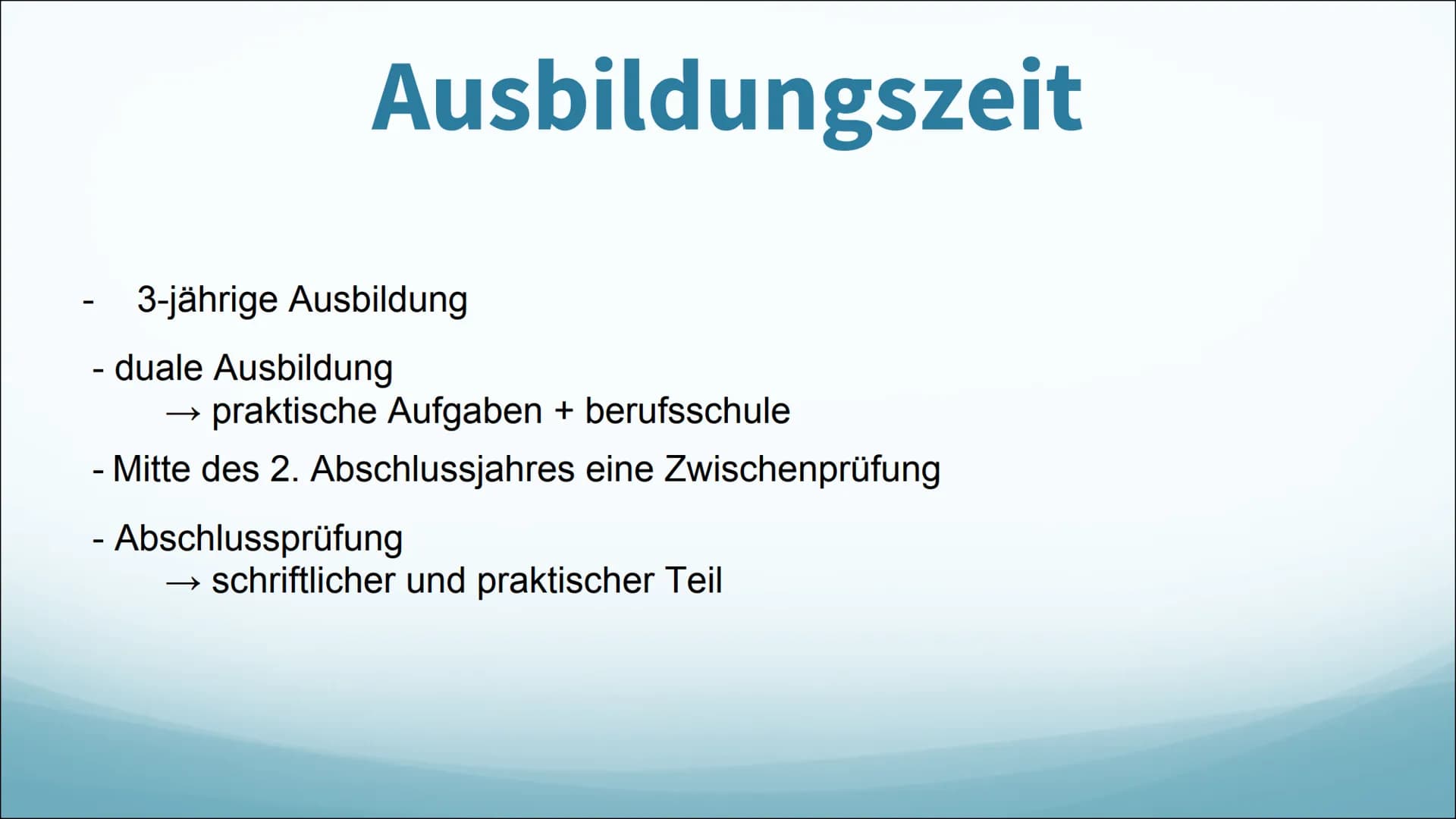 Verwaltungsfach-
angestellte -
-
-
Berufsbeschreibung
Beschäftigungen mit Genehmigungen
beraten Bürger und Organisationen
berechnen Beiträge