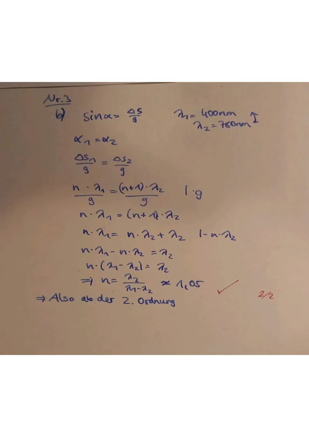 
<h2 id="aufgabe1doppelspalt">Aufgabe 1: Doppelspalt</h2>
<p>Das Laserlicht trifft senkrecht auf einen Doppelspalt mit einem Spaltabstand vo