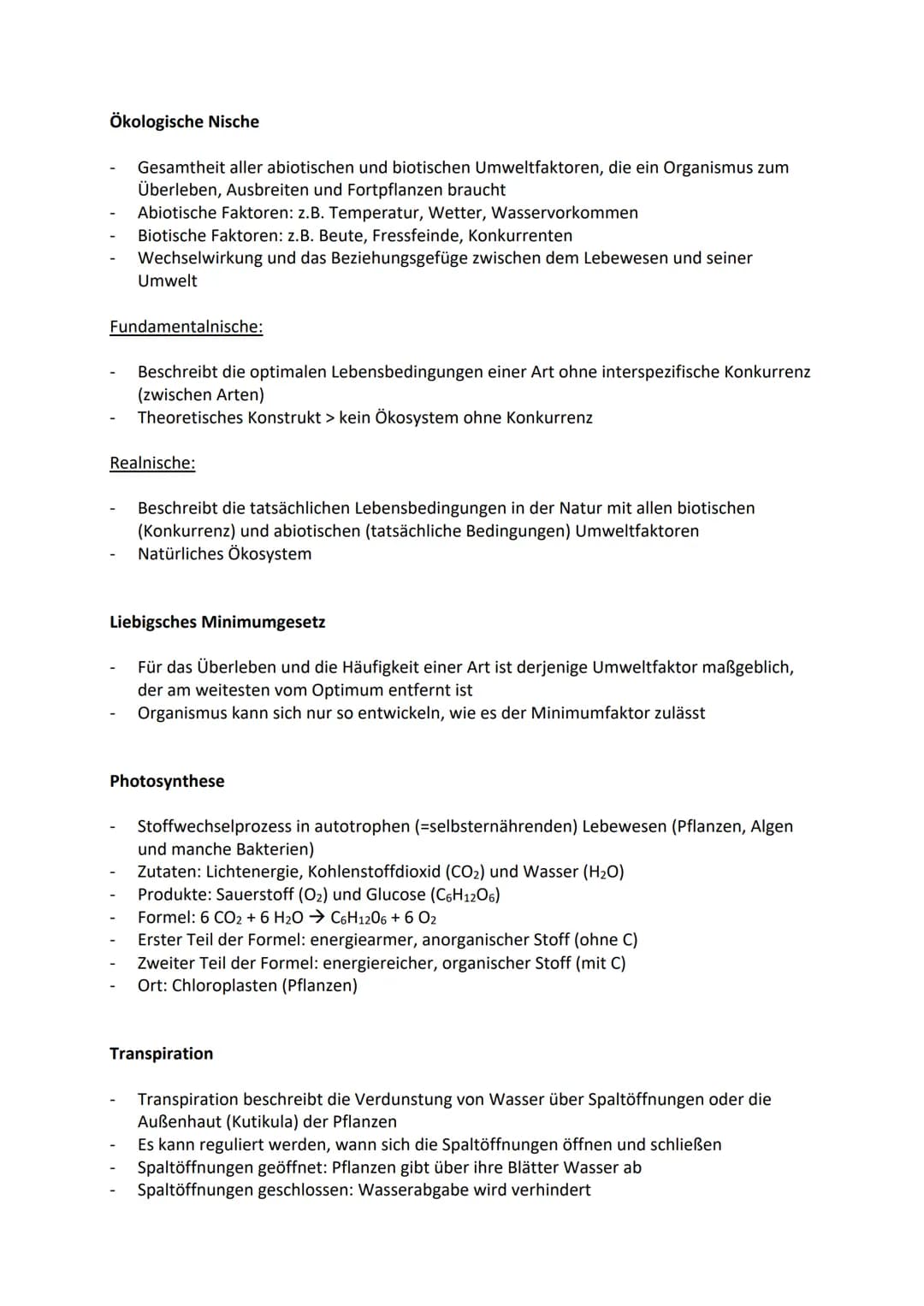 Aufbau und Einteilung von Ökosystemen
Produzenten: Organismen, die Photosynthese betreiben und aus Kohlenstoffdioxid und
Wasser energiereich
