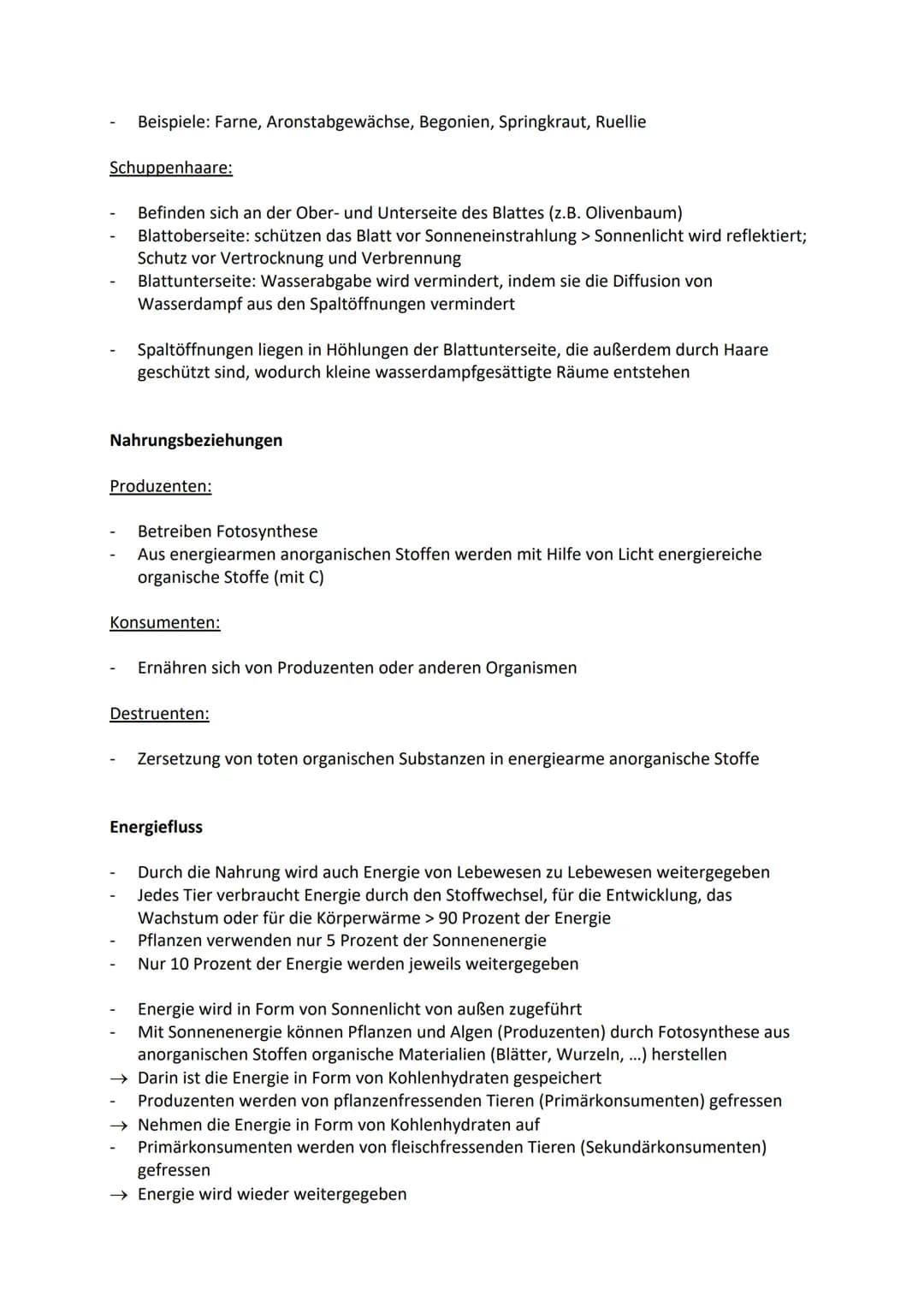 Aufbau und Einteilung von Ökosystemen
Produzenten: Organismen, die Photosynthese betreiben und aus Kohlenstoffdioxid und
Wasser energiereich