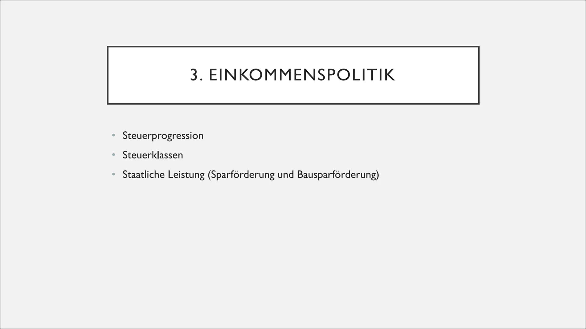 DIE GRUNDLAGEN DER SOZIALEN
MARKTWIRTSCHAFT
Josefine und Emma ●
●
DEFINITION
Verbindung von der größtmöglichen Freiheit der Märkte mit einer