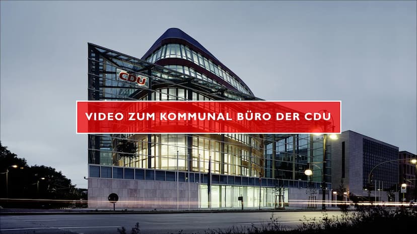 CDU&CSU
Von Lilly, Kresteen und Emily Inhalt
●
●
●
CDU
CSU
Geschichte der CDU
Zeitleiste der Bundeskanzler/innen
Grundwerte
Kommunal Büro de