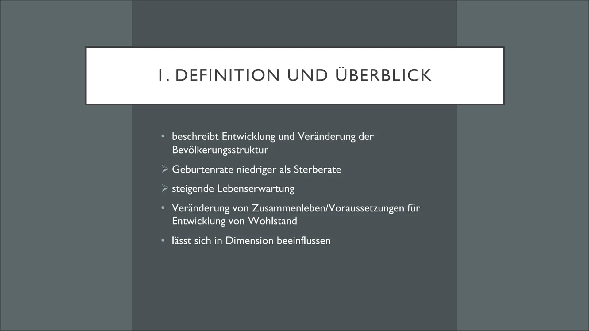 DEMOGRAFISCHE ALTERUNG
UND DIE FOLGEN
Altenheim Deutschland??! Datum:
Beurteilungen des demographischen Wandels
Wie ihr euch sicher schon de