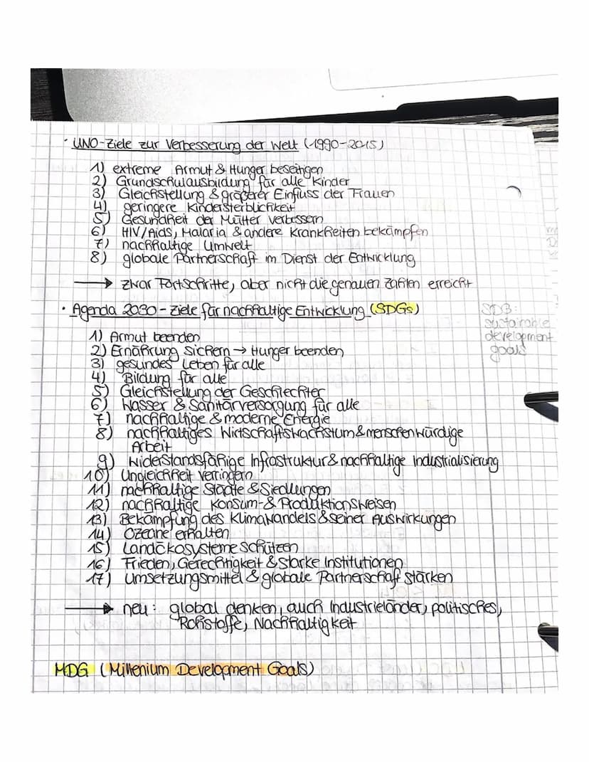 Geographie
Merkmale & Ursachen unterschiedlicher Entwicklung.
Dritte Welt"
→ ursprünglich Dreiteilung: (R. NK
1. Welt: Westliche Industriela