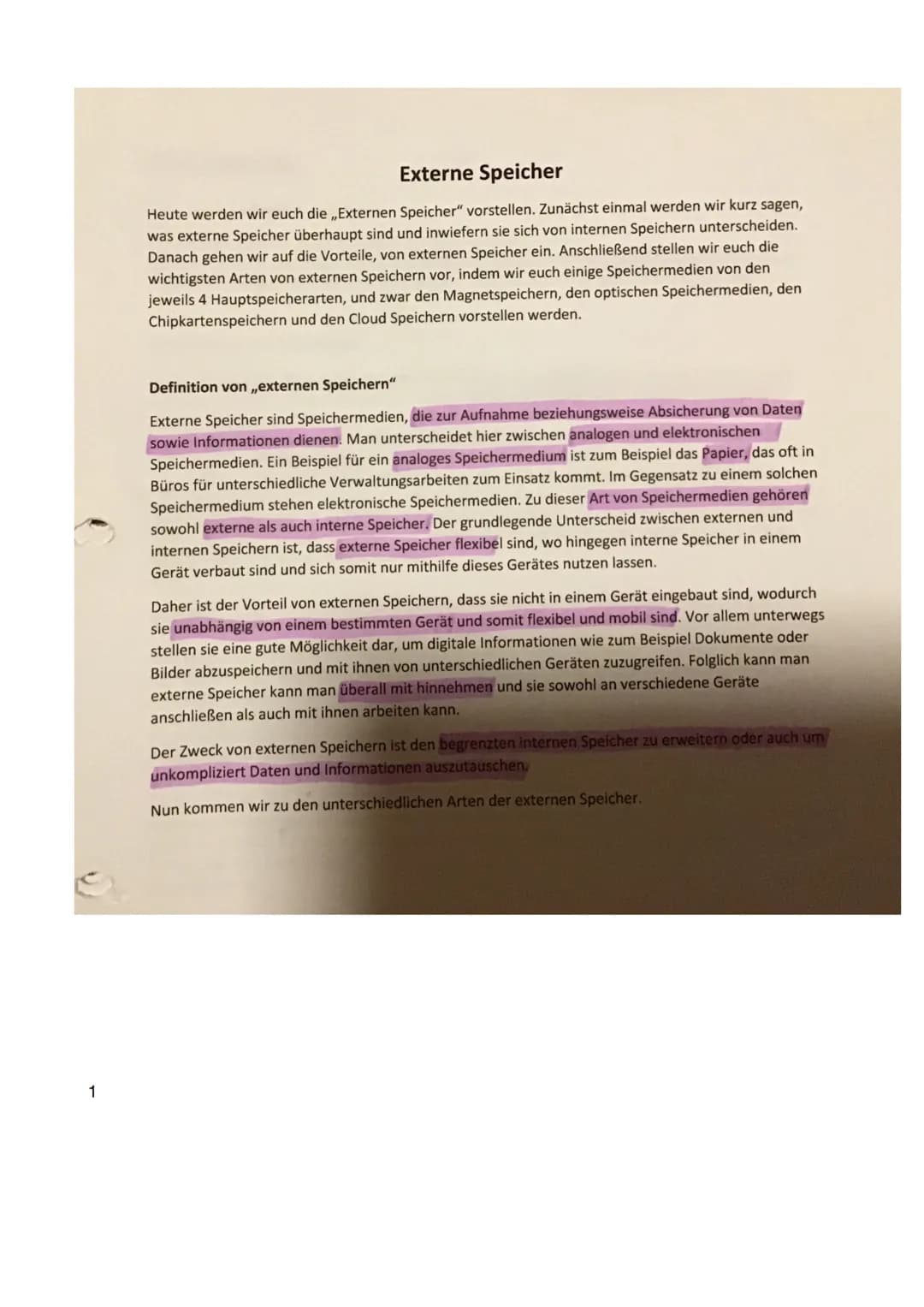 1
Externe Speicher
Heute werden wir euch die ,,Externen Speicher" vorstellen. Zunächst einmal werden wir kurz sagen,
was externe Speicher üb