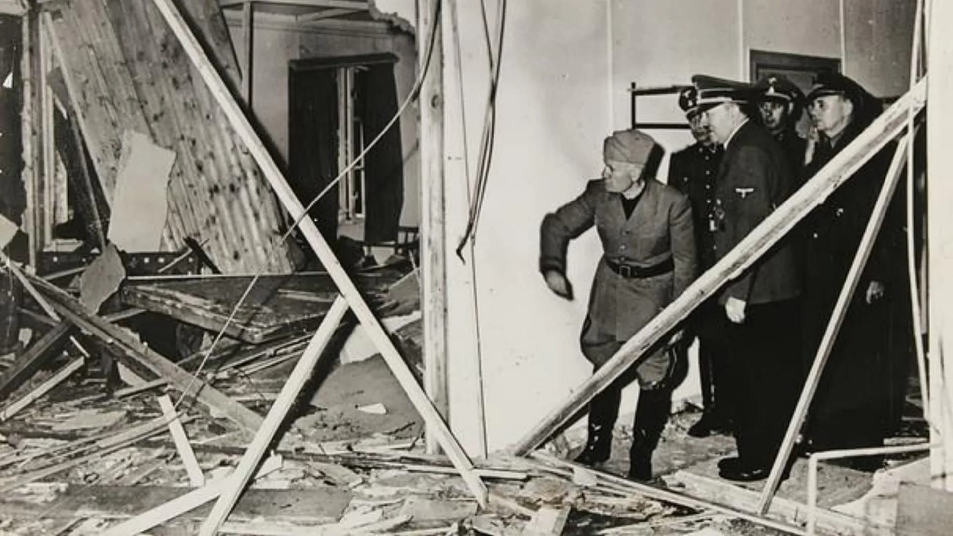 Got the
1910
Das Cauffenberg-
Atter kat Gliederung
Claus Schenk Graf von Stauffenberg
Der Plan
Der Attentatsversuch am 15. Juli 1944
Das Att
