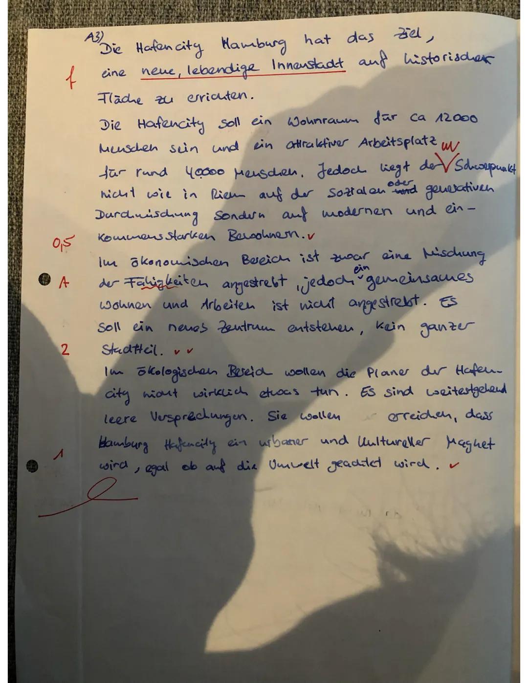 Aufgabe 2)
und
Riem wollte eine nachhaltige Stadtentwicklung erreichen.
2.1. Es sollte ein gemeinsames Wohnen, Arbeiten
und sowie Freizeitmö