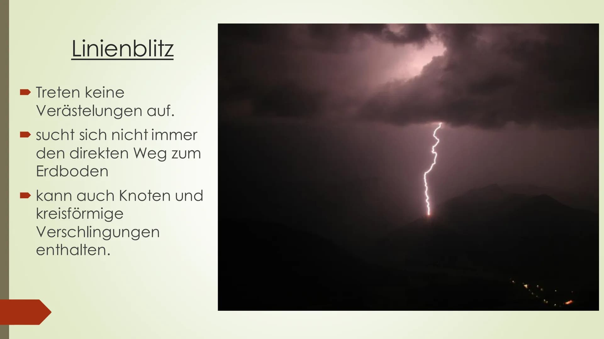 BLITZ UND
DONNER
Präsentation von und Ilinca
Michels Inhalt
Entstehung & Zusammenhang
Blitzarten
Video
Quiz
Quellen Entstehung & Zusammenhan