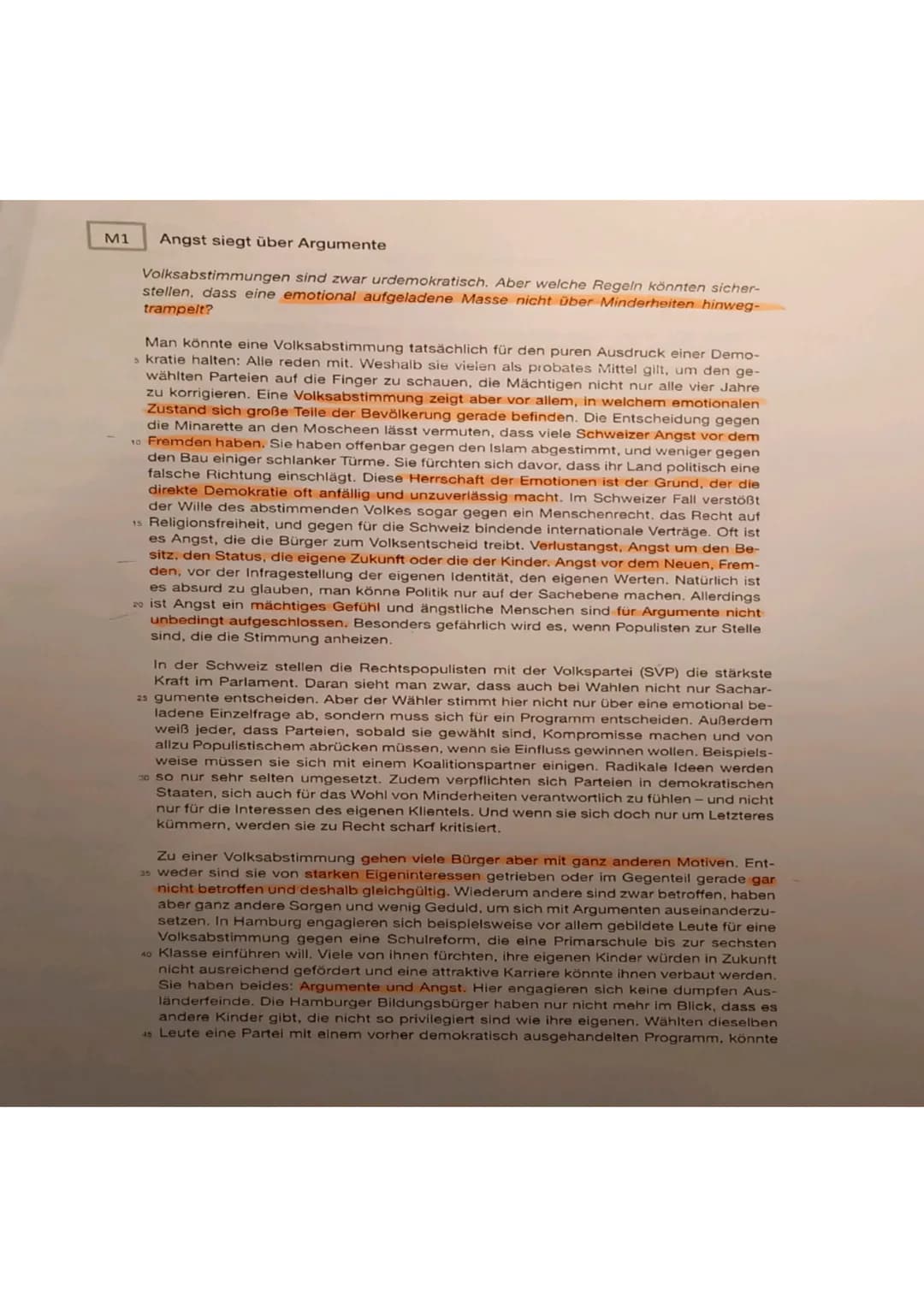 haftskunde Kla
Punkte: 13,0
Bitte nur in vollständigen Sätzen formulieren und Fachbegriffe benutzen!!
Aufgabe 1:
(25) 1,5
Die Soziologen und