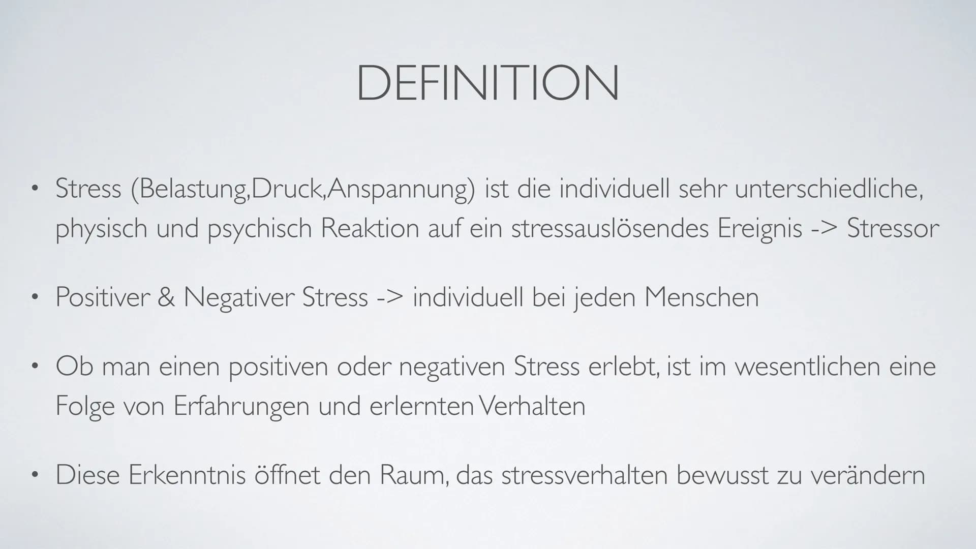 LI
V
TEMPLATE
STRESS
Q
✔
INVOICE
2706
www.
S ●
Definition
●
Positiver & Negativer Stress
• Kampf- und Fluchtsystem
●
Warum macht Stress kran