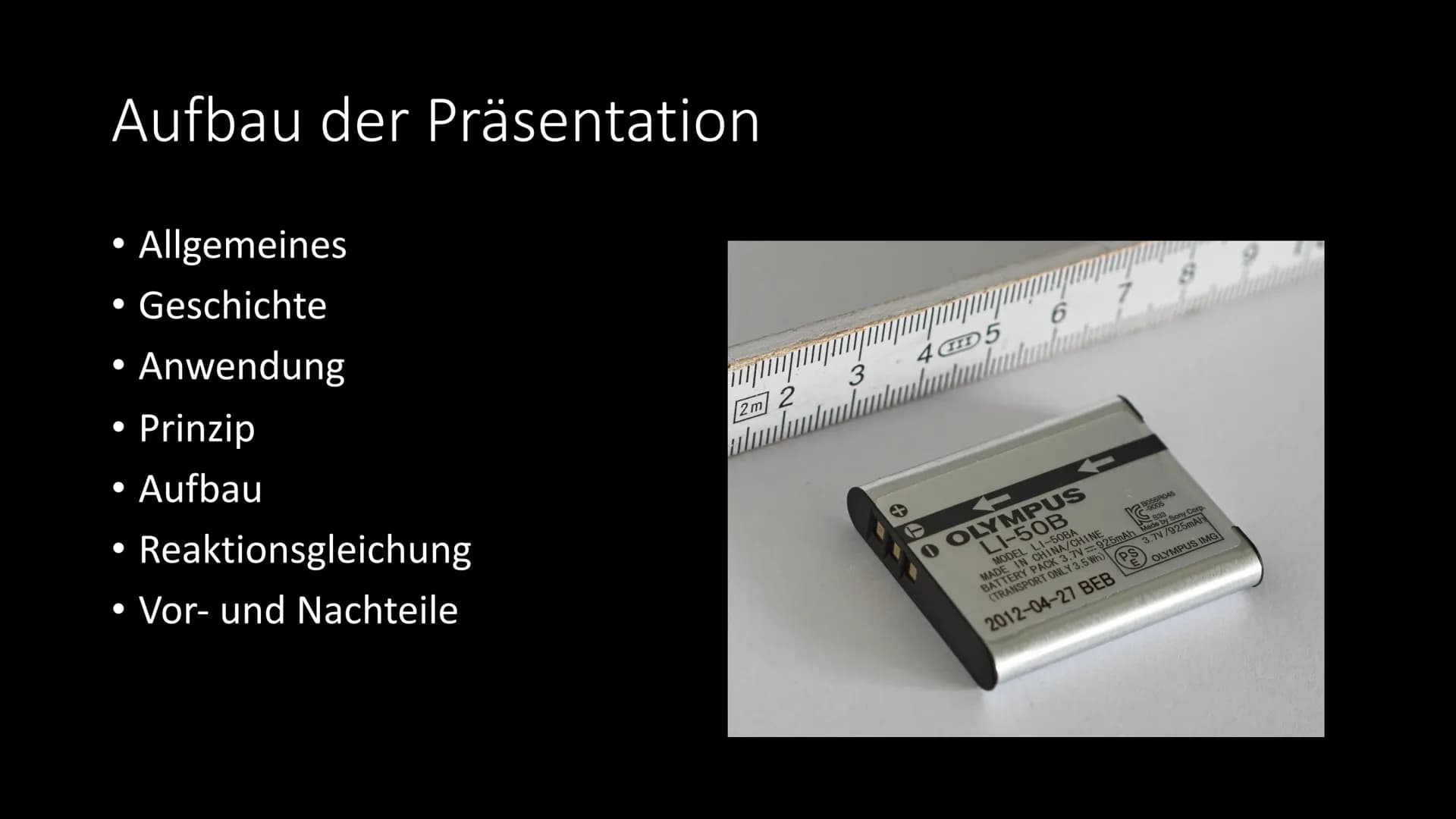 
<h2 id="allgemeines">Allgemeines</h2>
<p>Der Lithium-Ionen-Akku ist eine elektrochemische Spannungsquelle, die auf der Basis von Lithium fu