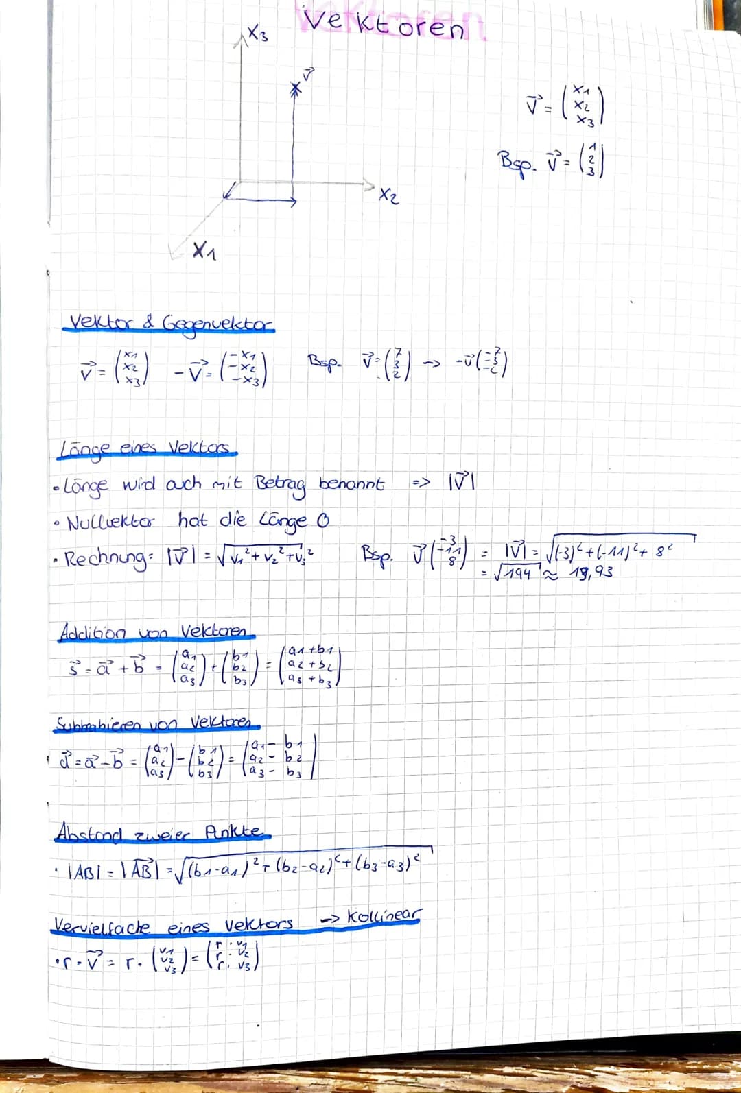 0
X1
Vektoren
4
Länge eines Vektors
• Longe wird auch mit Betrag benannt
Nullvektor hat die Länge 0
• Rechnung= 1√³1 = √√√√₁²+ v₂² +V₂²
2
#4