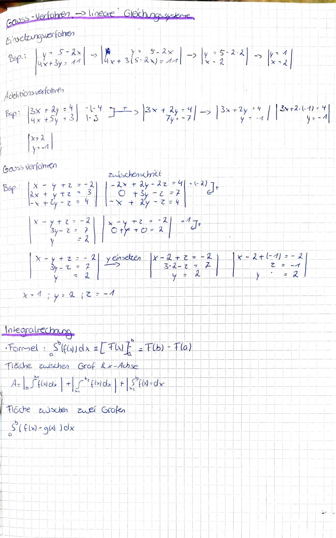 0
X1
Vektoren
4
Länge eines Vektors
• Longe wird auch mit Betrag benannt
Nullvektor hat die Länge 0
• Rechnung= 1√³1 = √√√√₁²+ v₂² +V₂²
2
#4