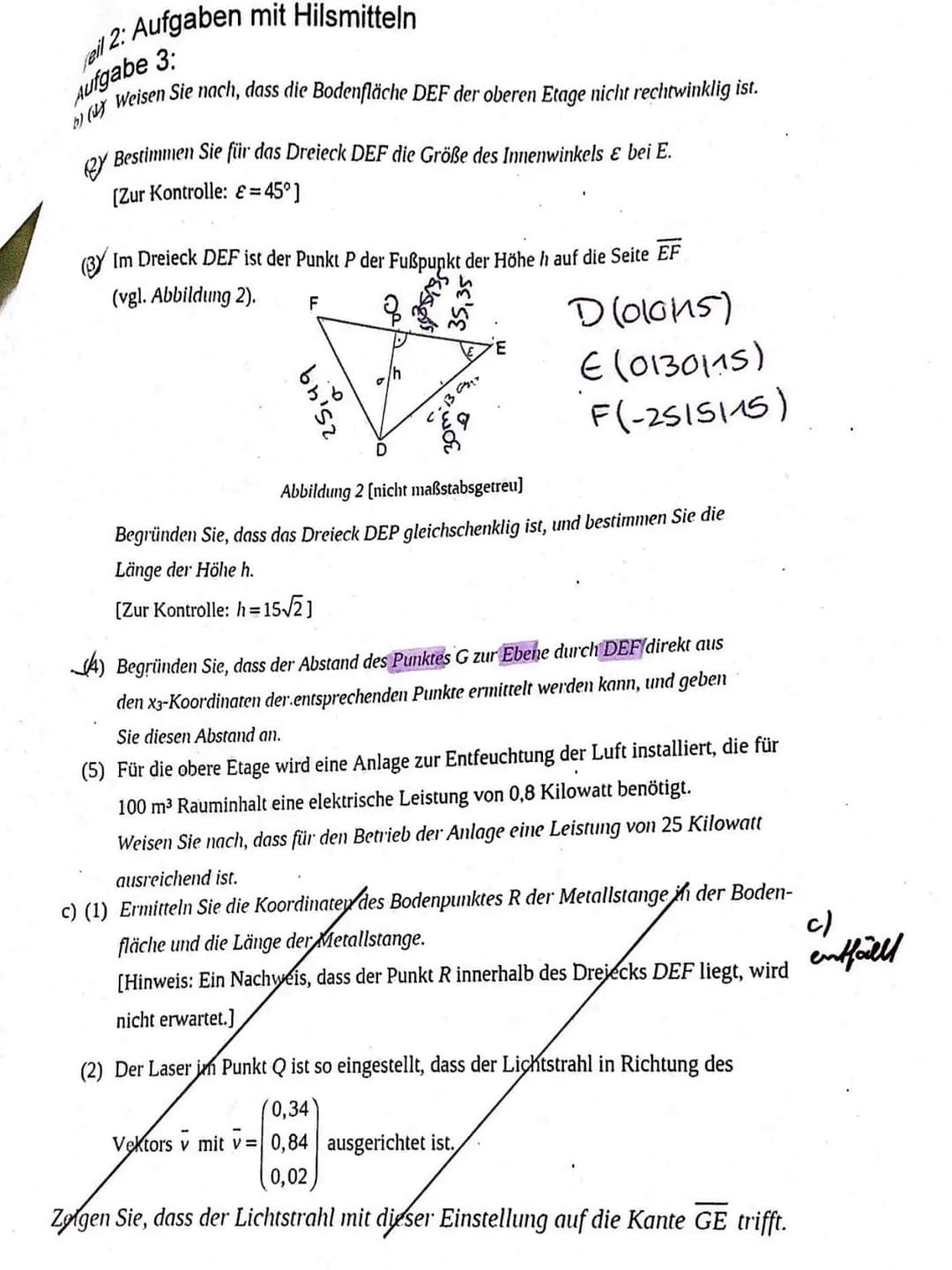 Name:
Teil 2: Aufgaben mit Hilsmitteln
Aufgabe 2:
Verpackungen für Fruchtsaft, kleine Mengen Süßigkeiten oder Zucker haben manchmal die
Form