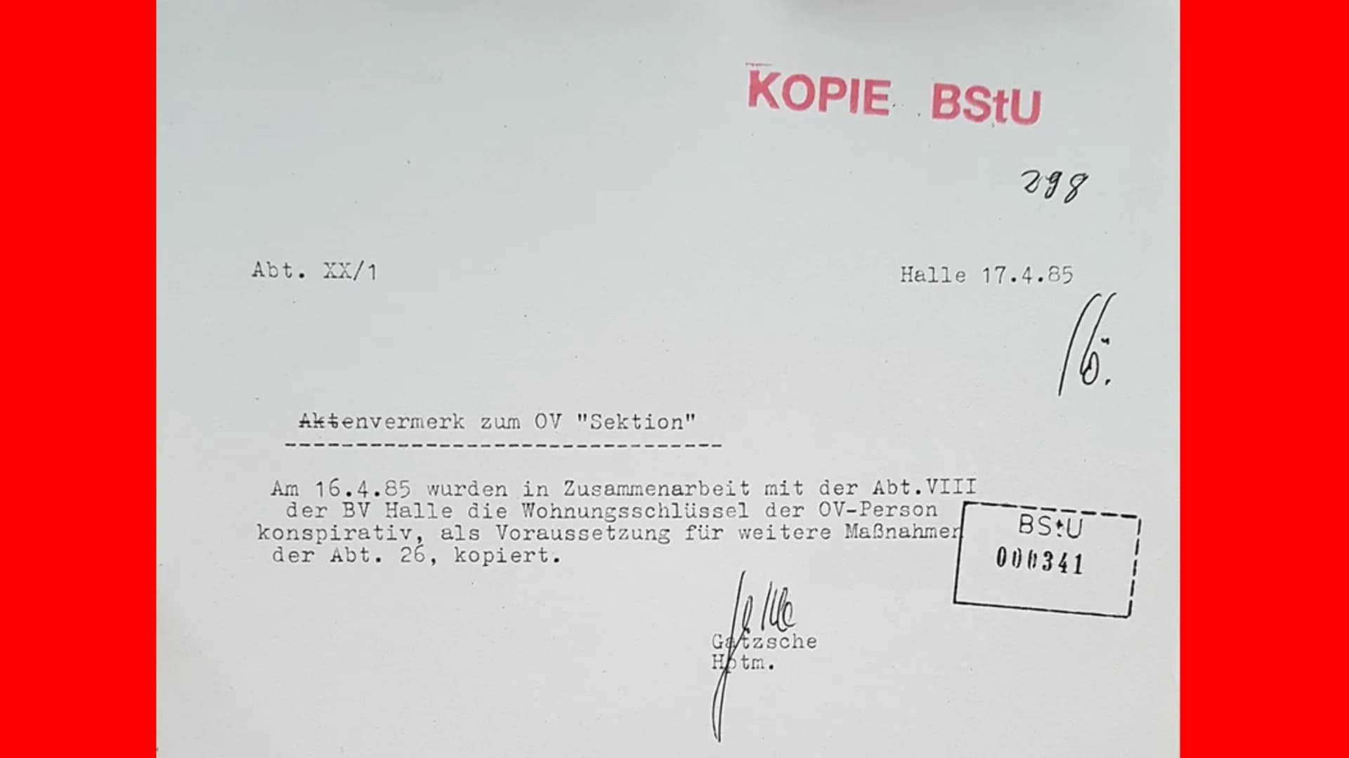 1985, Halle an der Saale, DDR
Ich möchte mit einer Geschichte beginnen.
Es ist der 16. April 1985.
Von 13.30 Uhr bis 14.15 Uhr findet der Sp