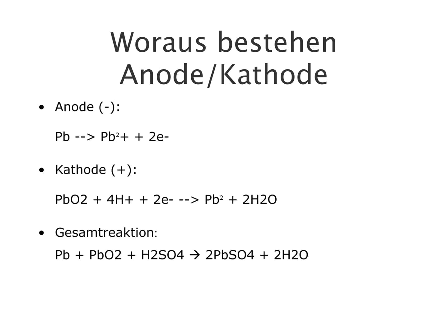 Der Bleiakkumulator
Verschlussdeckel
Plattenverbinder
Positive
Elektrode
(Bleidioxid)
Pluspol
Negative
Elektrode
(Bleischwamm)
Ⓒ Microsoft C