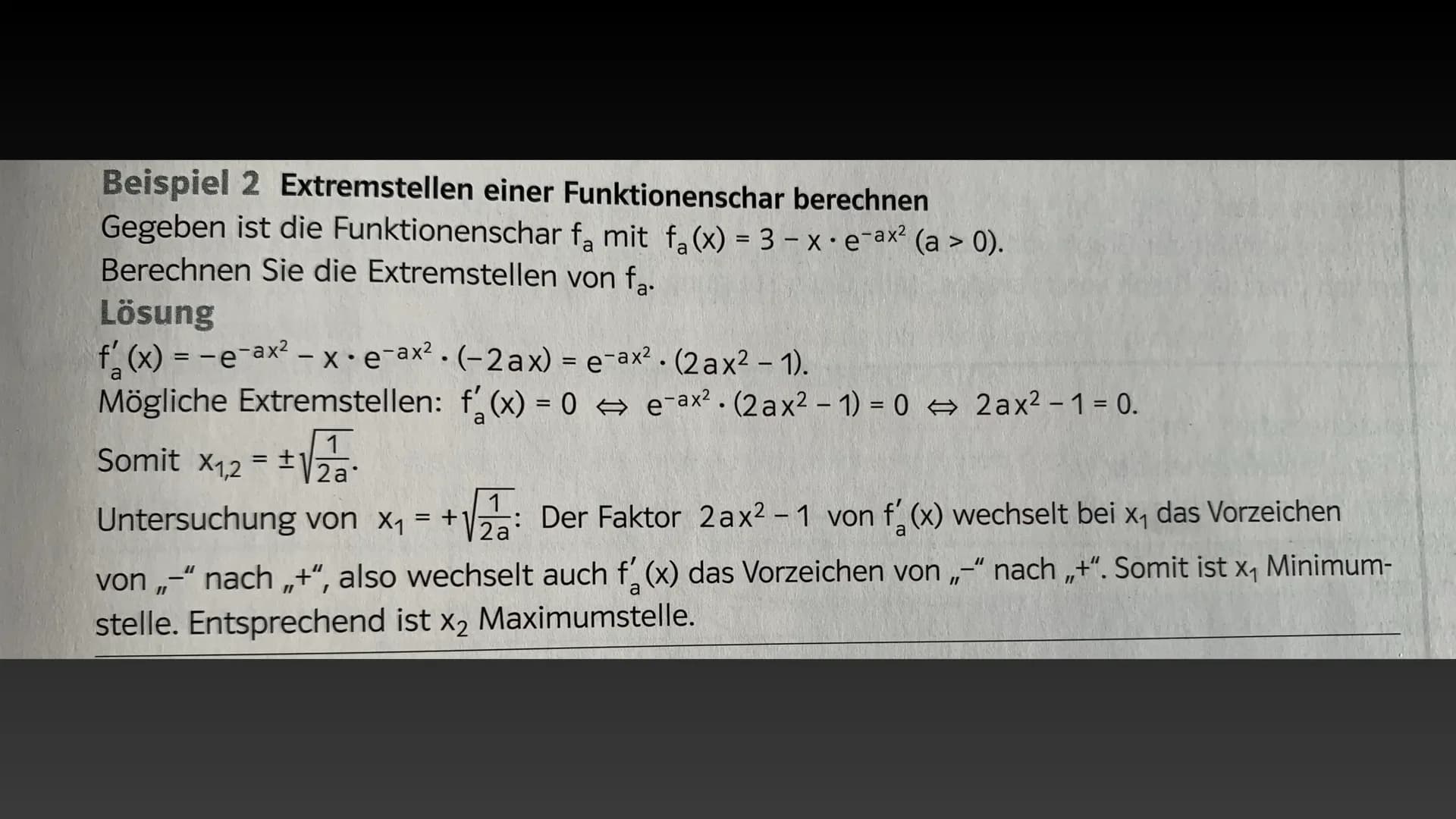 Exponentialgleichungen und der
A natürliche Logarithmus
+
Exponentialfunktionen
mit Parametern 22 Exponentialgleichungen und der natürliche 