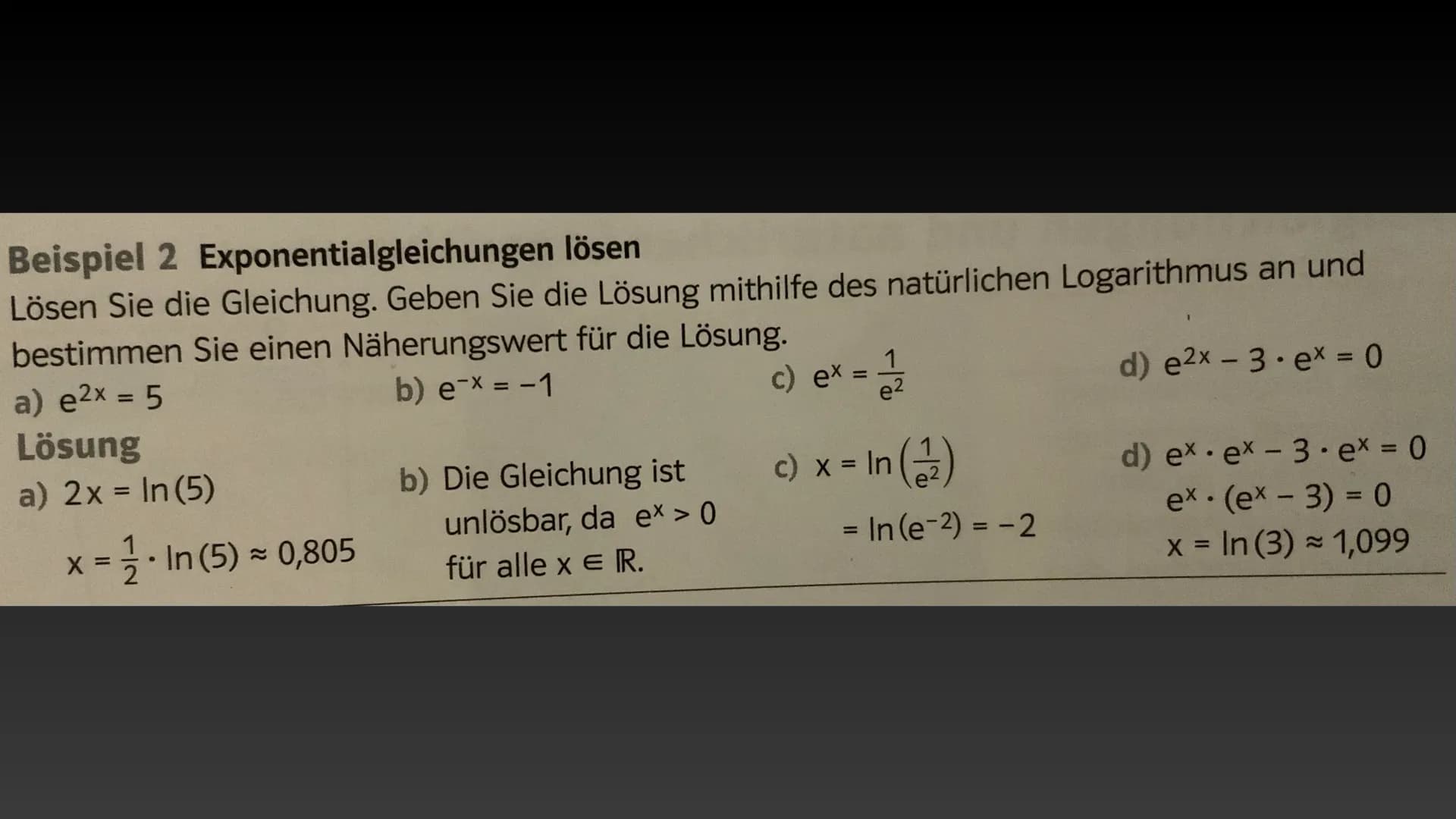 Exponentialgleichungen und der
A natürliche Logarithmus
+
Exponentialfunktionen
mit Parametern 22 Exponentialgleichungen und der natürliche 