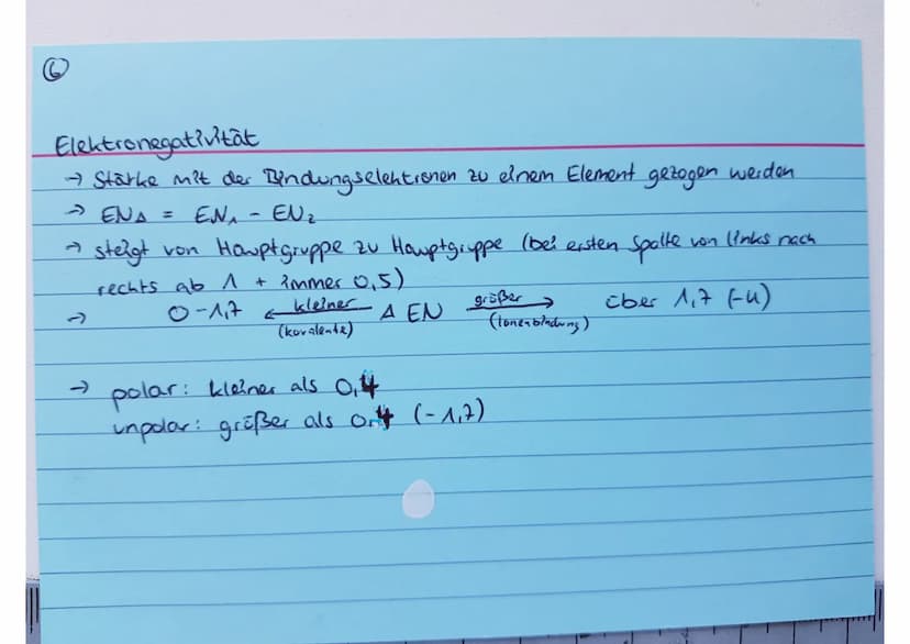 6
Ordnungszahl,
2,54
12.01074
Ĉ^².
с
4. Hauptgruppe → 4 Elektronen in der Valenzschale
Elektronenanzahl
Protonenanzahl,
Elektronegativitat
&