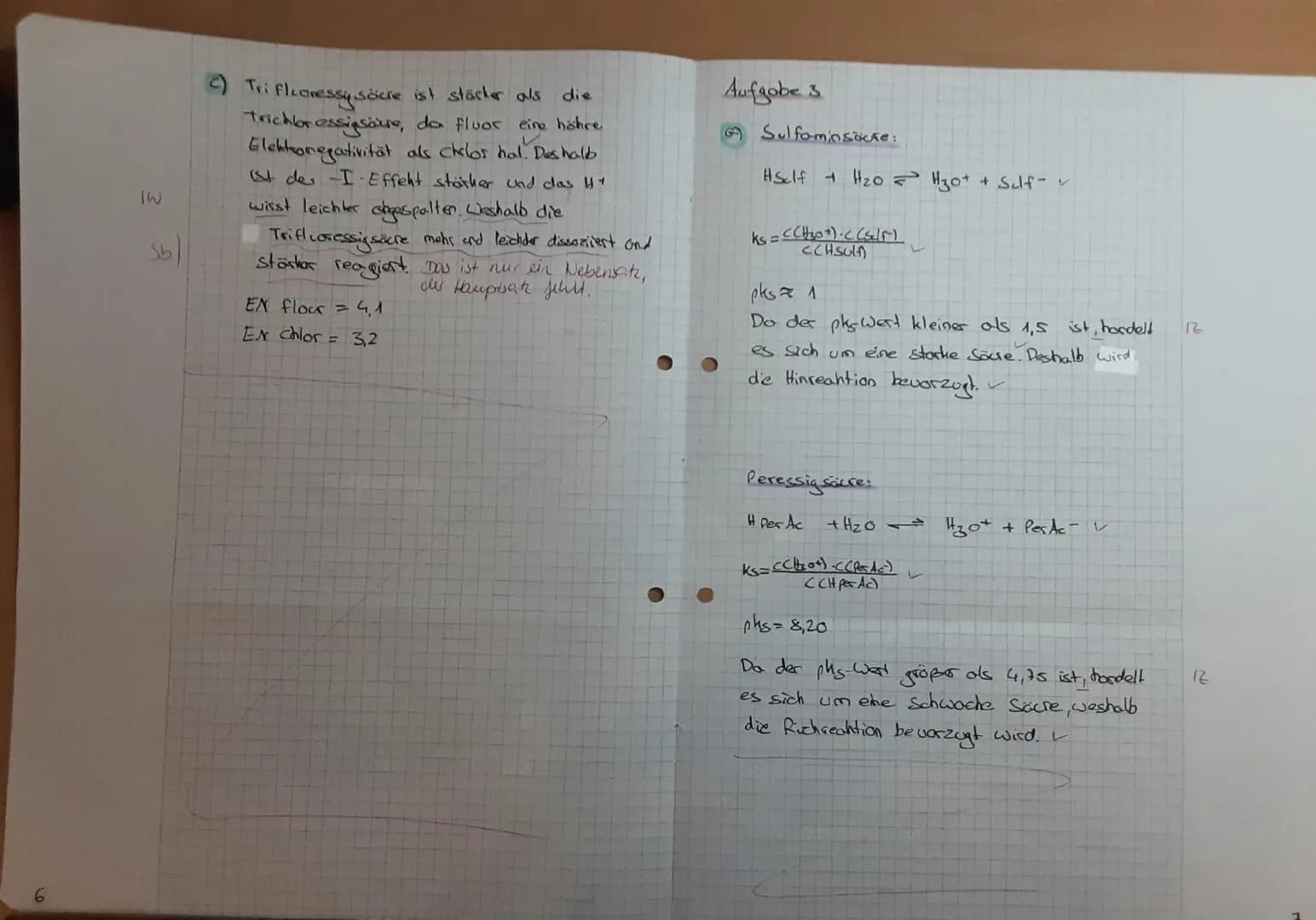 12
10-
8-
6-
4.
2-
0-
0
Aufgaben 1:
a. Erläutern Sie den Unterschied zwischen einer starken und einer schwachen Säure,
b. Interpretieren Sie