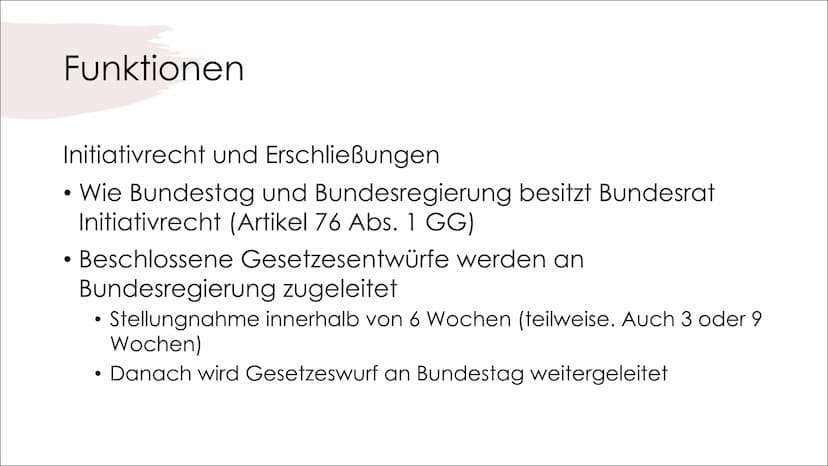 Der Bundesrat
VON MAJA KÖHLER, JANICE SCHLEE, DEBBIE
DRIESNER, MARIA-DANIELLE WELLMANN Gliederung
Zusammensetzung des Bundesrats
Aufbau/ Zus