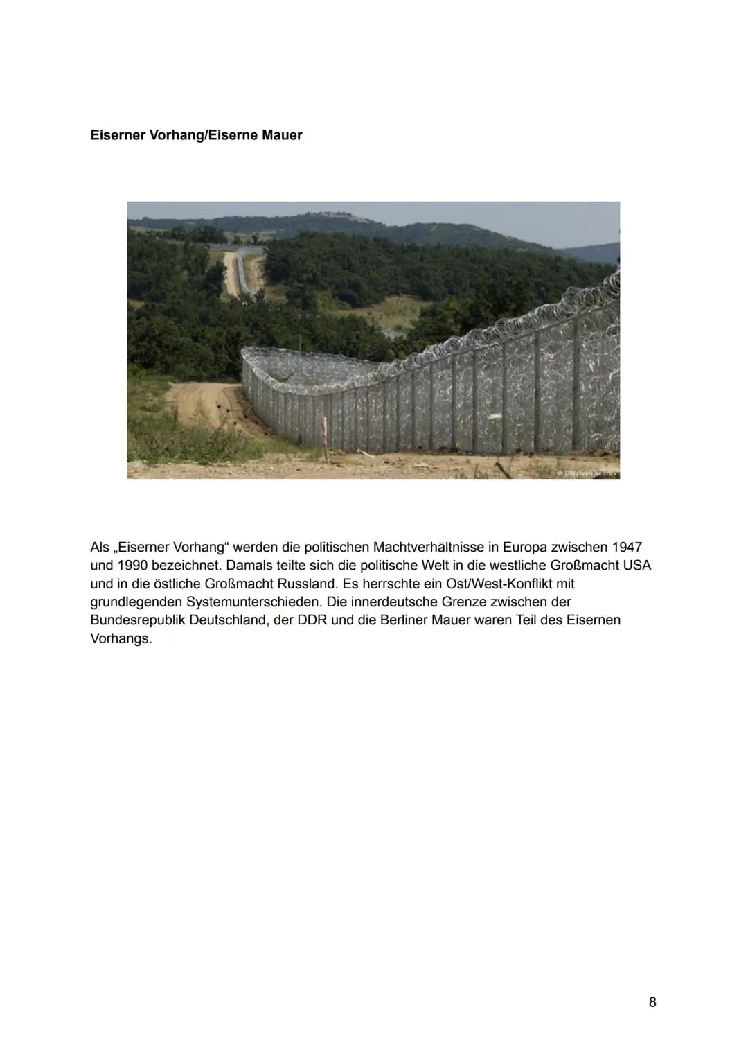 Die DDR
Follo
Achtung!
Sie verlassen
jetzt
West-Berlin
1 Inhaltsverzeichnis
Was ist die DDR?.
Wie entstand die DDR ?.
Regierung in der DDR..