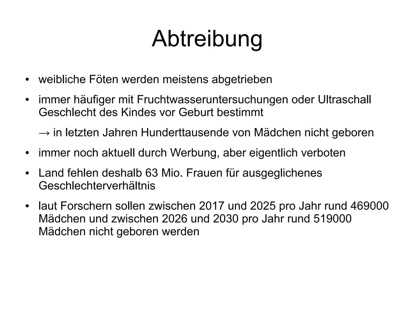 000 000
Frauen in Indien
,,Genauso vielschichtig wie die Realität in allen indischen
Lebensbereichen ist auch die Situation der indischen Fr