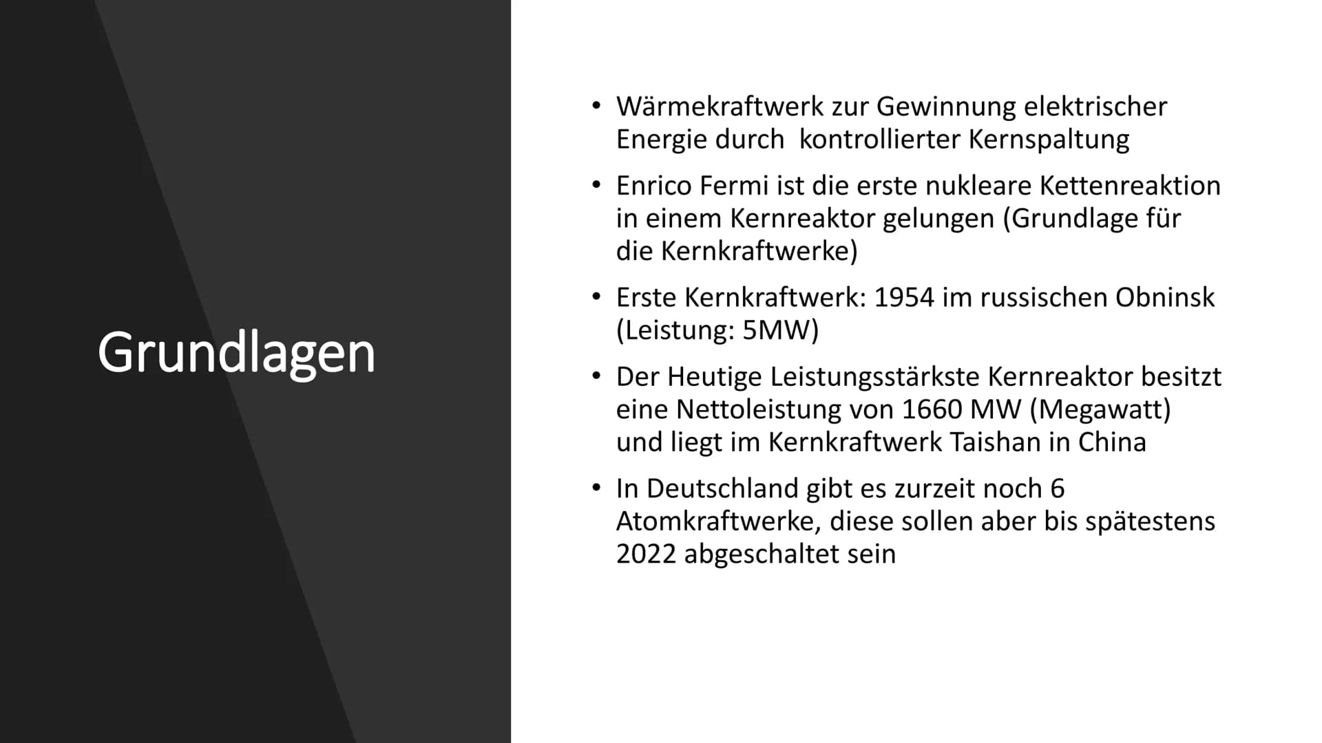 
<p>Ein Kernkraftwerk ist ein Wärmekraftwerk, das elektrische Energie durch kontrollierte Kernspaltung gewinnt. Die erste nukleare Kettenrea