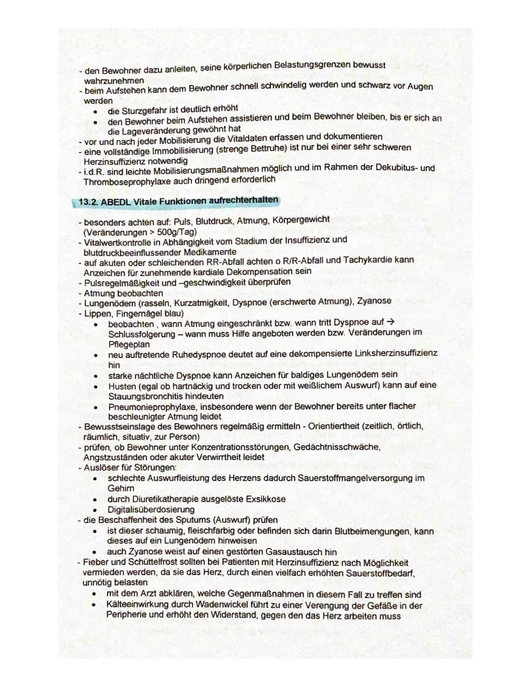 Herzinsuffizienz
1. Definition
- verminderte Leistungsfähigkeit (Kraft) des Herzens den Kreislauf mit ausreichend Blut zu
versorgen
- dadurc