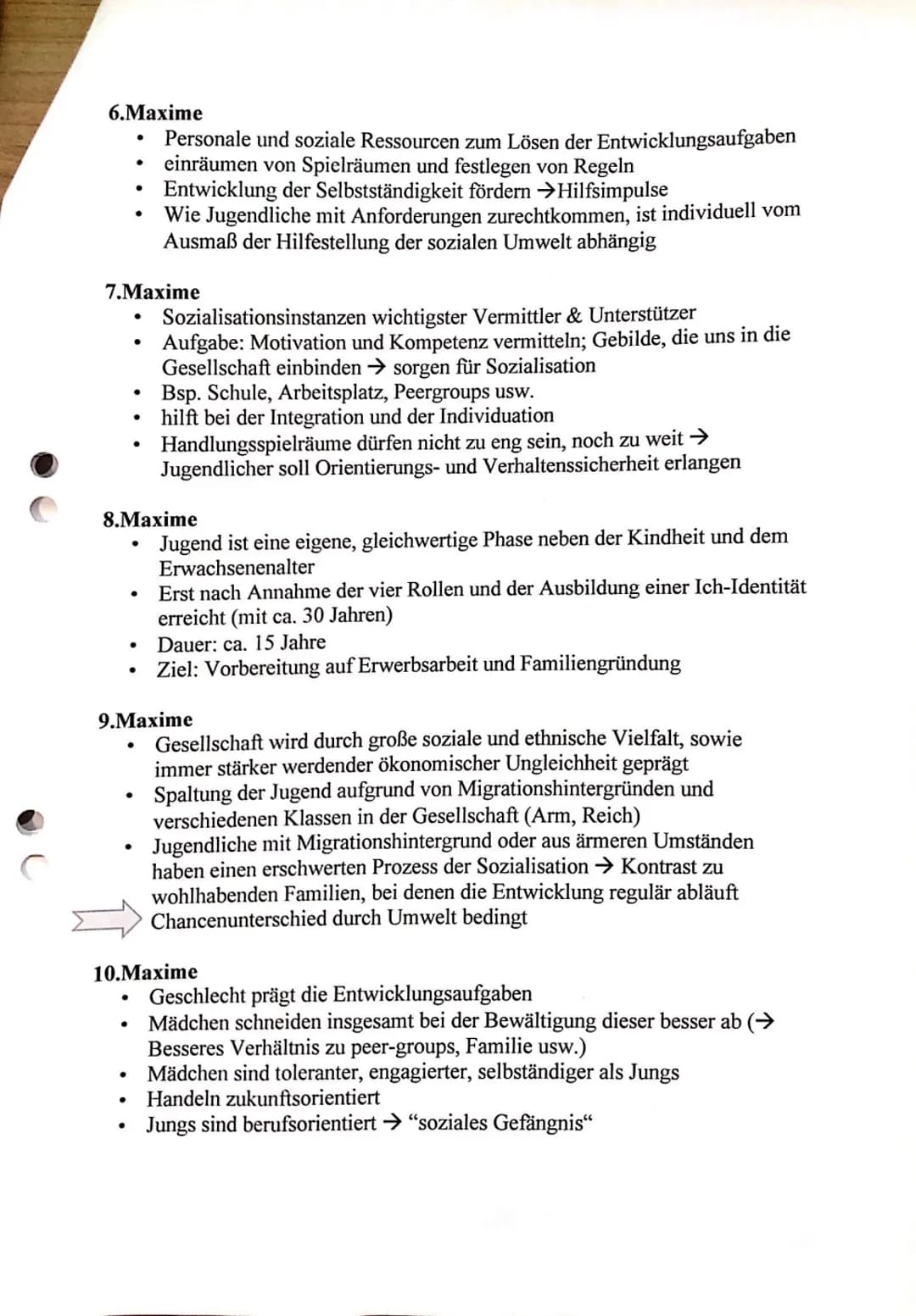 Pädagogik Abi Zusammenfassung
Hurrelmanns Modell der produktiven Realitäts-
verarbeitung (metatheoretischer Ansatz)
-> dieses Konzept verein