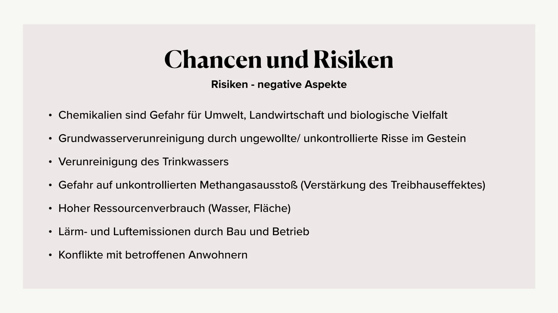 Fracking -
Eine umstrittene
Fördertechnologie ●
●
Was ist Fracking?
Funktionsweise
●
Chancen und Risiken
●
• Fracking in den USA
●
• Frackin