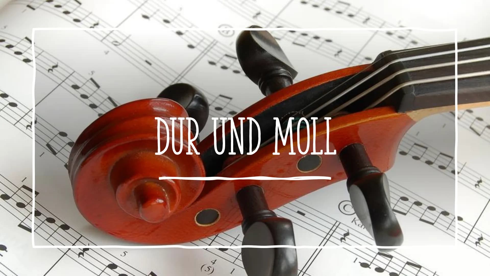 D
DUR UND MOLL
(5)
Kar WAS IST DAS ÜBERHAUPT? DUR UND MOLL SIND IN DER MUSIK SO GENANNTE
EIN TONGESCHLECHTER. DIESE KÖNNEN SICH AUF EINE
TON