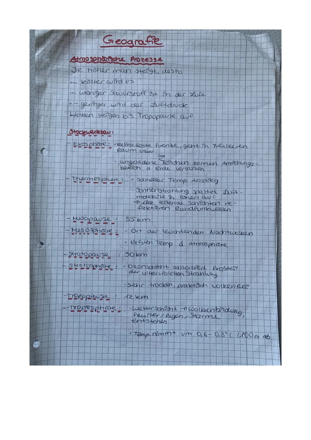 
<h2 id="strahlungshaushaltdererde">Strahlungshaushalt der Erde</h2>
<p>Der Strahlungshaushalt der Erde beschreibt den Austausch von Wärme u