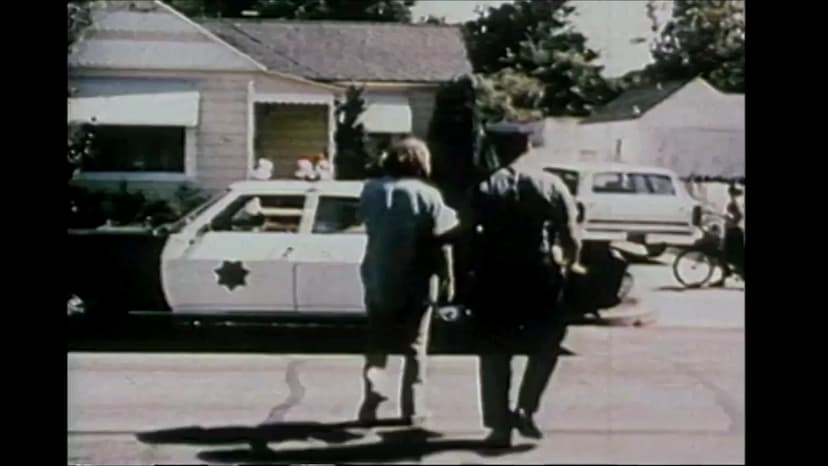 Stanford Prison Experiment
Sf-Psy 3 Fie
Dean (651), Stephen (246), Moritz (441) Allgemeine
Informationen
Gefangene
Tag 5 -
Priester &
Entlas