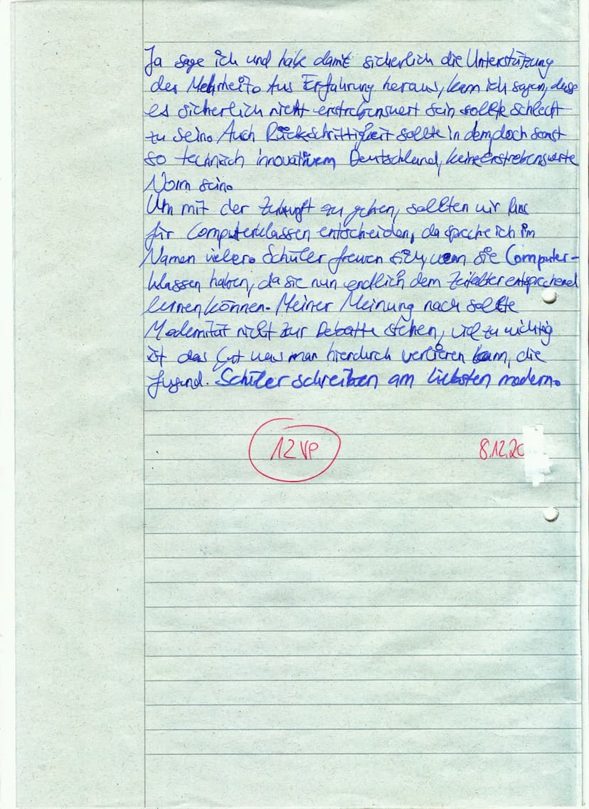 Deutsch KA (12-0
Basisfach Deutsch
I. Materialgestutetes Verfassen eines argumentierenden
Textes (Kommentar) 8
Ein Warnschuss für Deutschlan