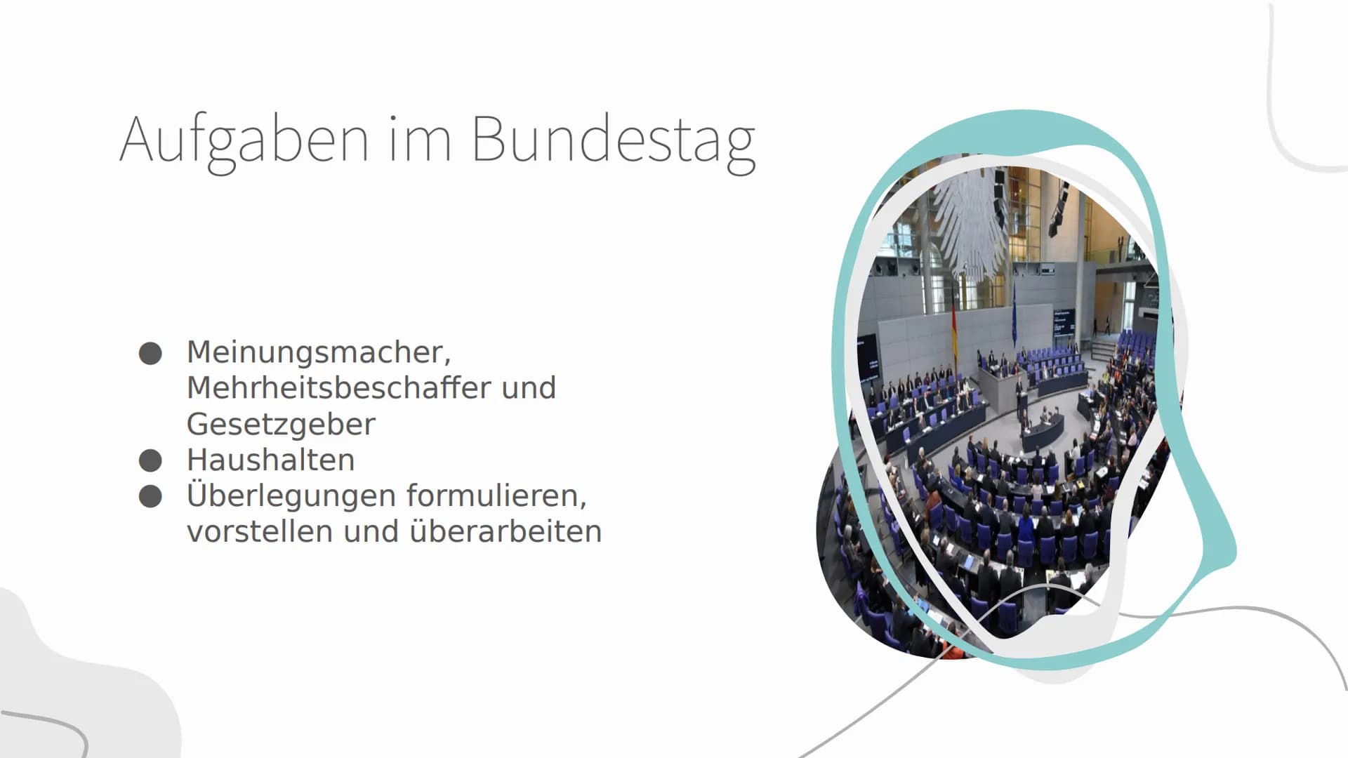 CDU
SUS
CDU
und
CSU
Parteienportrait Grundgedanken
und Ziele
Der CDU:
→ Basiert auf christlichen
Wertgrundlagen
→ Für jeden offen, der die
W