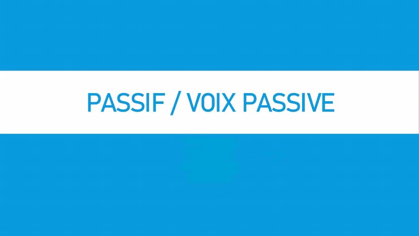 PASSIF / VOIX PASSIVE Qu'est-ce que la voix passive ?
La signification dans le passif est la même que dans l'actif
MAIS: L'accent est sur qu