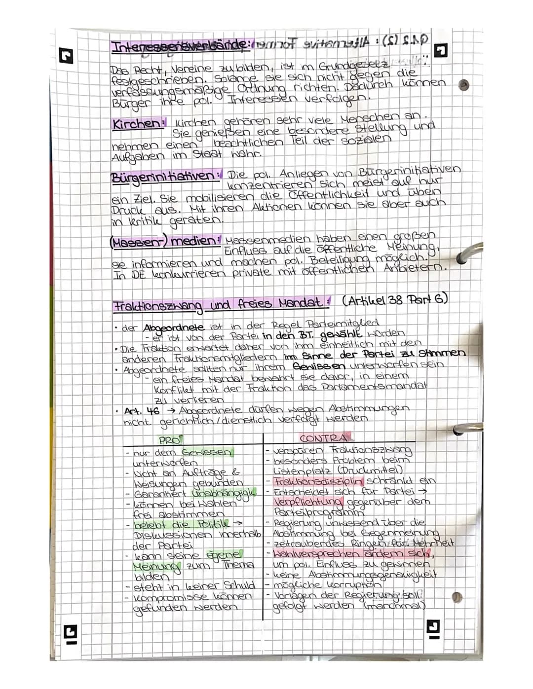 1.2 Herausforderung der Parteiendemokratie
Q1.2 (1): politische Parteien als klassische Möglichkeiten
der Partizipation :/
Aufgaben von Part