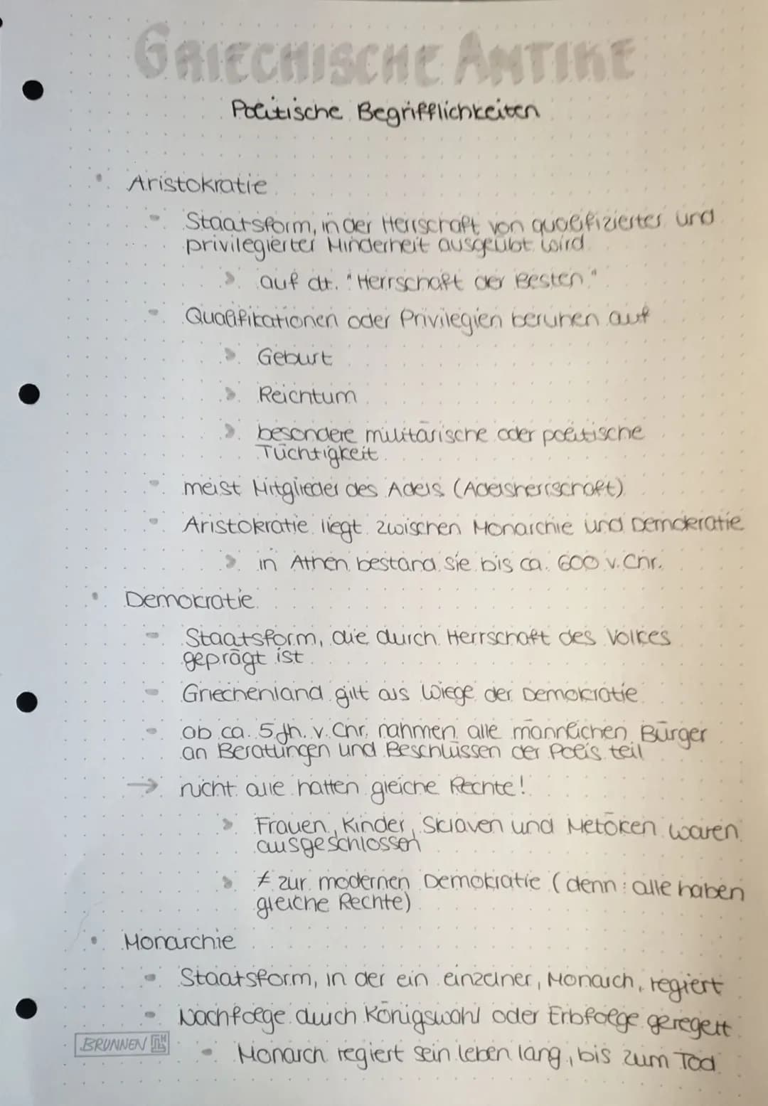 GRIECHISCHE ANTIKE
Zusammenleben in der Polis.
Polis, Paleis = altgriechischer Stadtstaat
Gemeinschaft von mehreren tausend Burgern.
bspw. G