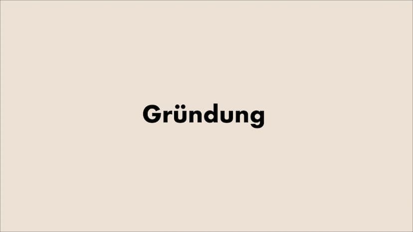 Zeugen Jehovas Inhaltsverzeichnis
●
.
●
●
●
●
●
●
●
●
●
Gründung
Mitglieder
Glaube
Mensch
Name Jehova
Harmagedon
Missionsarbeit
Verbote
Fest