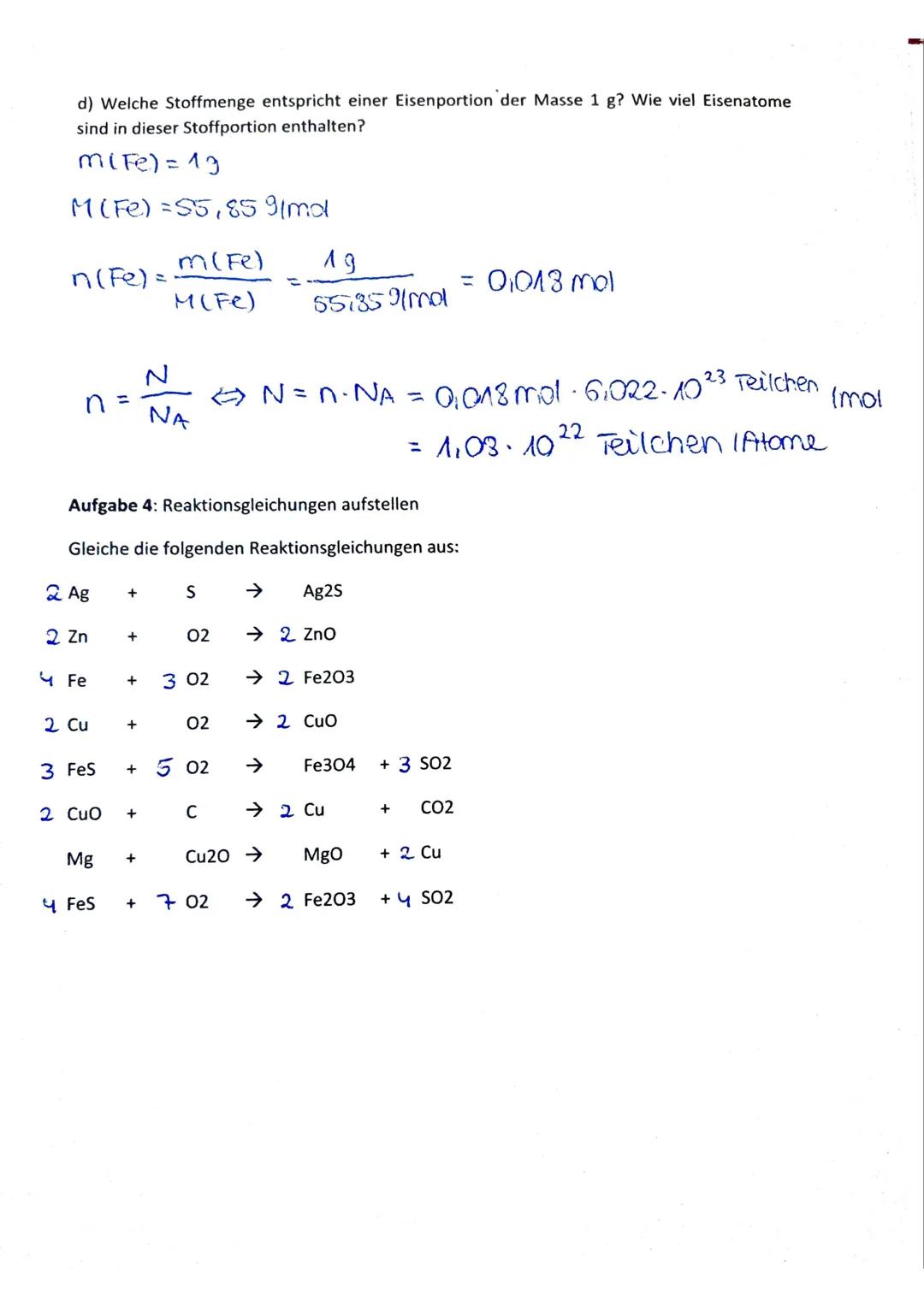 Aufgabe 1: Das Periodensystem der Elemente
Fülle die nachstehende Abbildung aus:
Diese Angaben findest du bei jedem
Element:
1←
H
Wiederholu