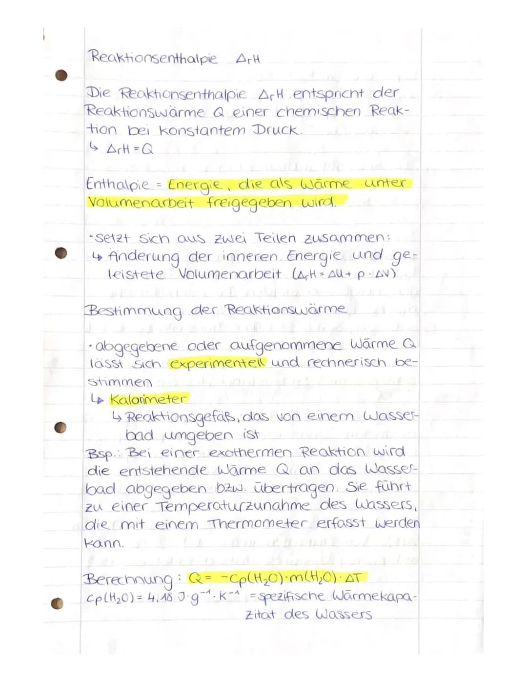 Thermodynamik
Ein offenes System kann mit seiner Umgebung
Sowohl Energie als auch Stoffe austauschen.
Ein geschlossenes System kann mit sein