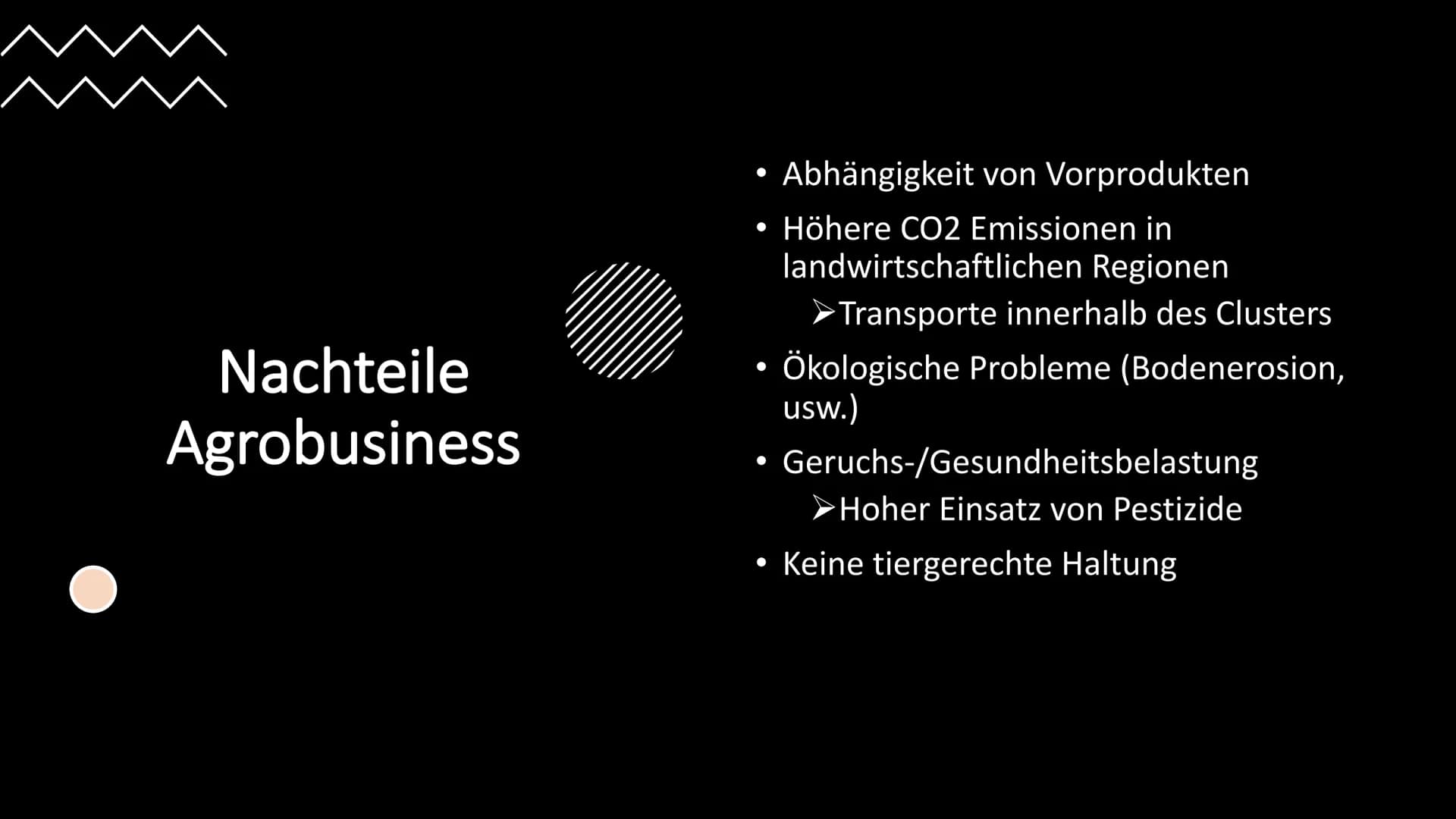 Agrobusiness
USA und
Europa/gemäßigte Zone
Merle Fiebig O
Inhaltsverzeichnis
1. Definition Agrobusiness
2. Agroindustrielles Unternehmen
3. 