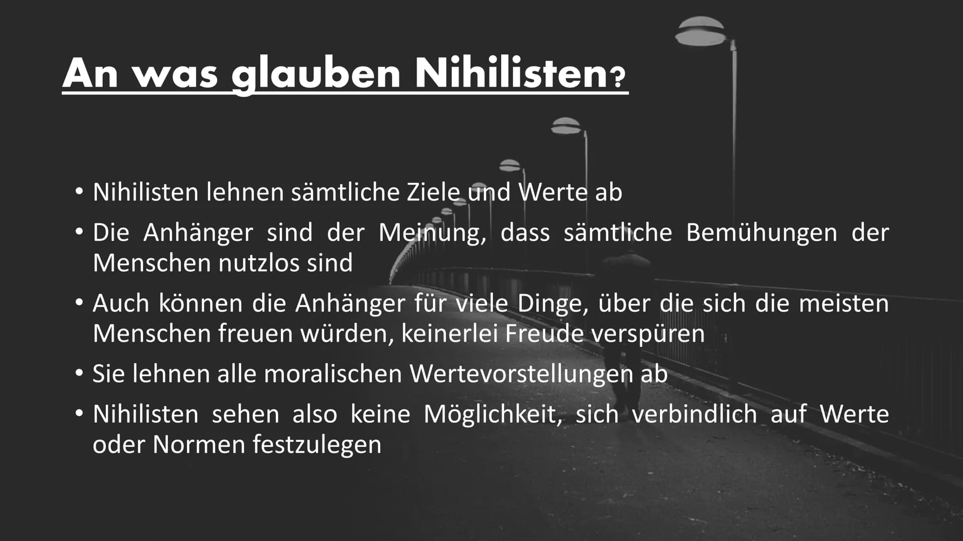 Nihilismus
{Im Bezug zu Woyzeck} Aufbau unseres Referates
• Was ist überhaupt Nihilismus?
●
●
●
An was glauben Nihilisten?
Nihilismus im Bez
