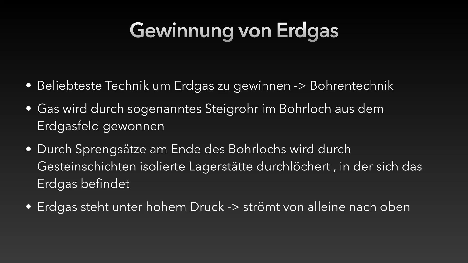 Erdöl und Erdgas als fossile
Rohstoffe und Energieträger ●
Entstehung von Erdöl & Erdgas
• Zusammensetzung von Erdöl & Erdgas
Eigenschaften 